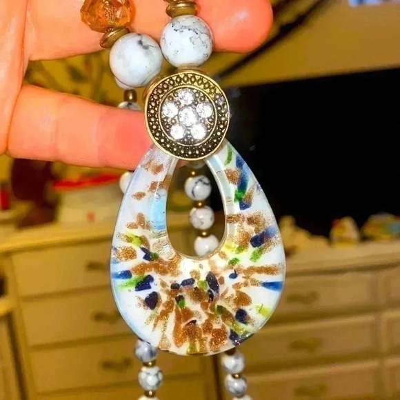 BUNDLE OF 4 NECKLACES FOR ONE PRICE, SEND ME YOUR OFFER I ACCEPT IT ! - Picture 7 of 9